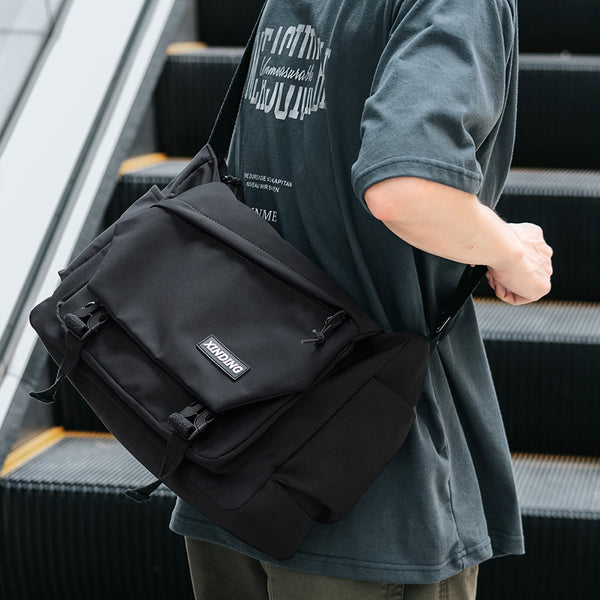 Messenger Bookbag Crossbody Messenger Bags Men Waterproof Simple Black Harajuku Teen Cool Youth Sport Convenient Travel Shoulder Bag